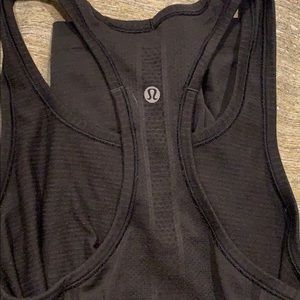 Lululemon - black tight workout tank